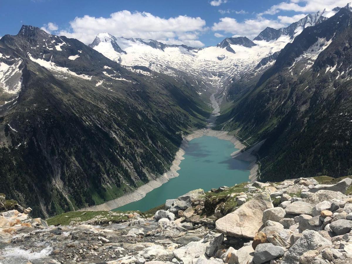 Apartment Between Mayrhofen And Finkenberg Екстериор снимка